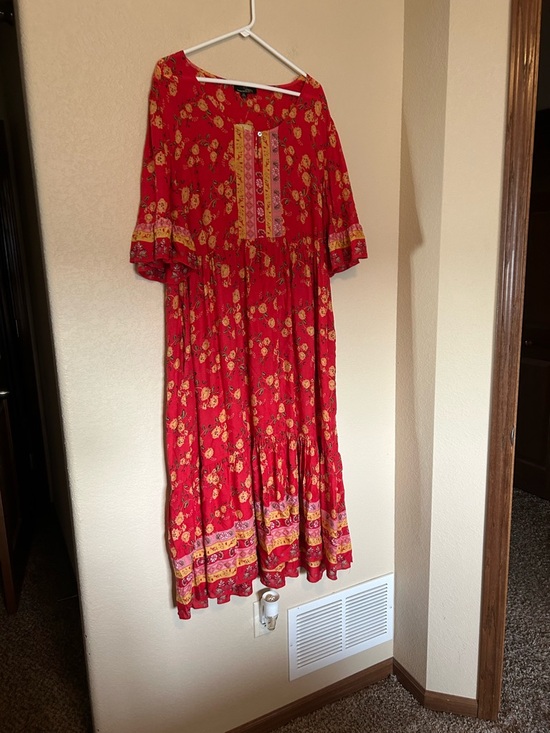 NWT Suzanne Betro Boho Floral Tiered Maxi Dress 100% Rayon Spring Summer Flowy - Picture 3 of 12